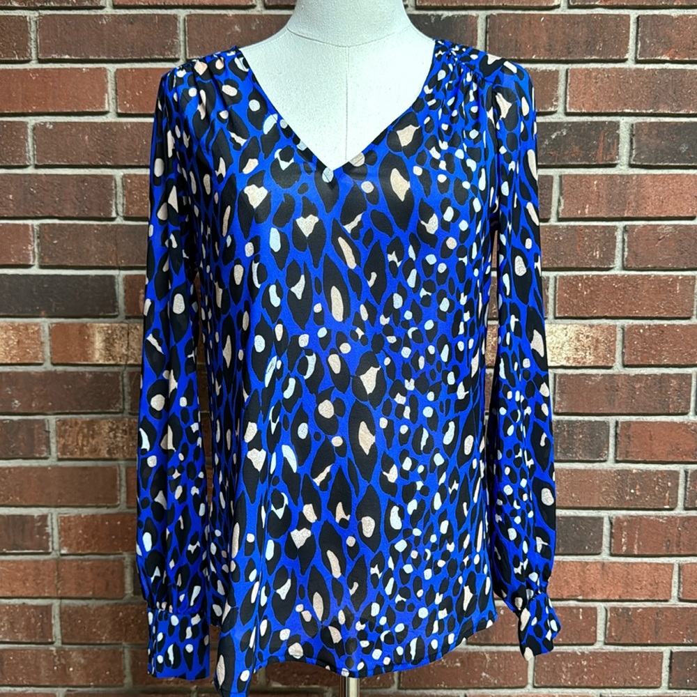 Trina Turk Blue Leopardโ Print Blouse Size Small